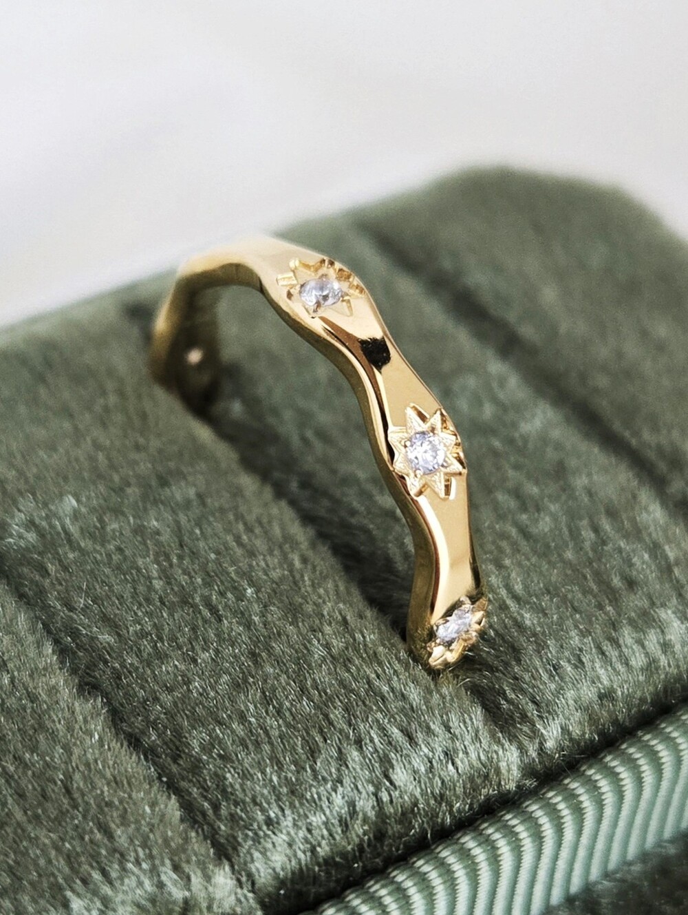 Gold Dainty Wavy Zircon Starburst Ring